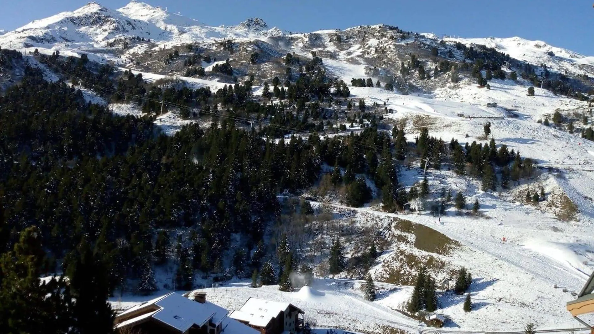 Vaste Appt 2 Ch + Cabine, 200M Des Pistes, Parking, Balcon Sud, Non-Fumeur - Fr-1-355-183 Meribel Apartment