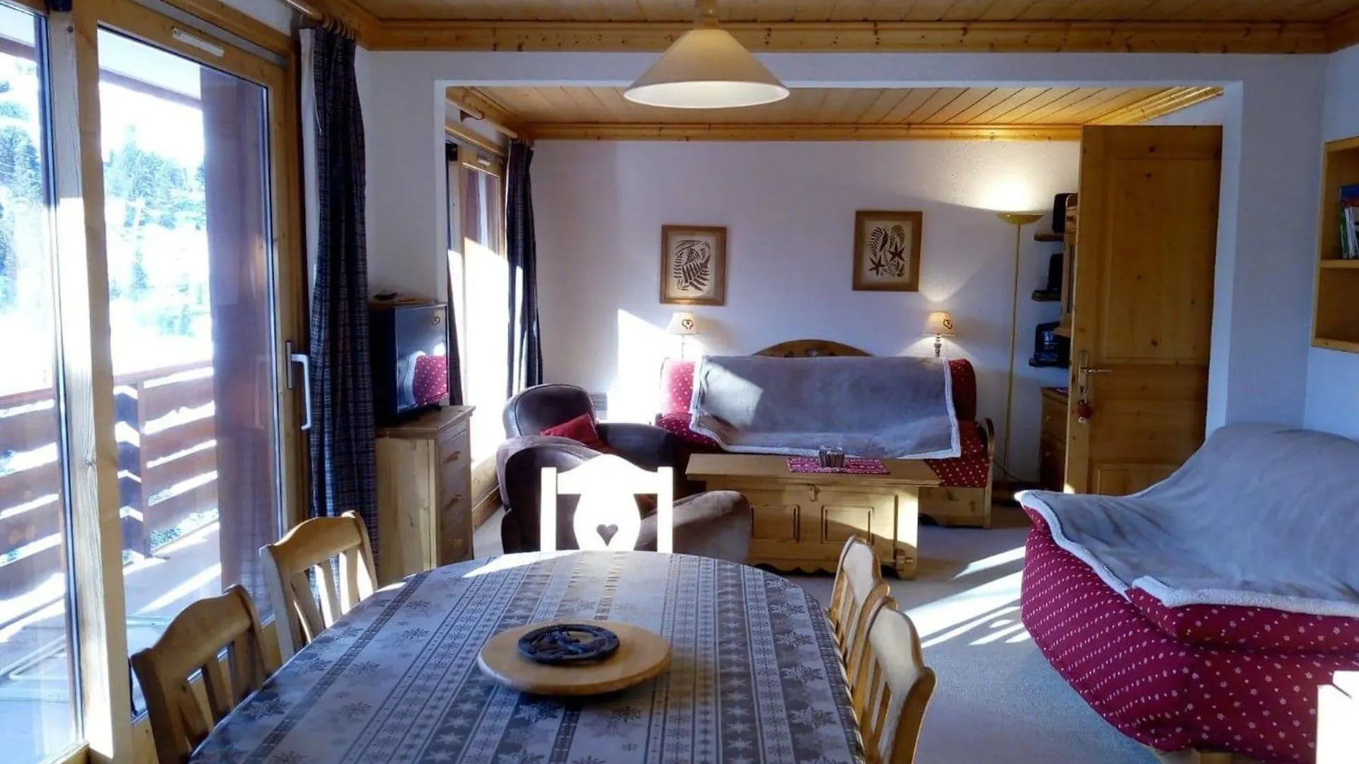 Vaste Appt 2 Ch + Cabine, 200M Des Pistes, Parking, Balcon Sud, Non-Fumeur - Fr-1-355-183 Meribel